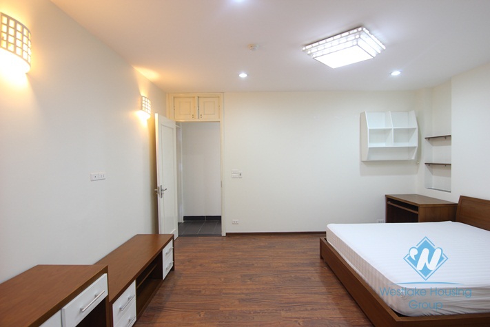 Modern three bedroom apartment for rent in Tay Ho, Ha Noi